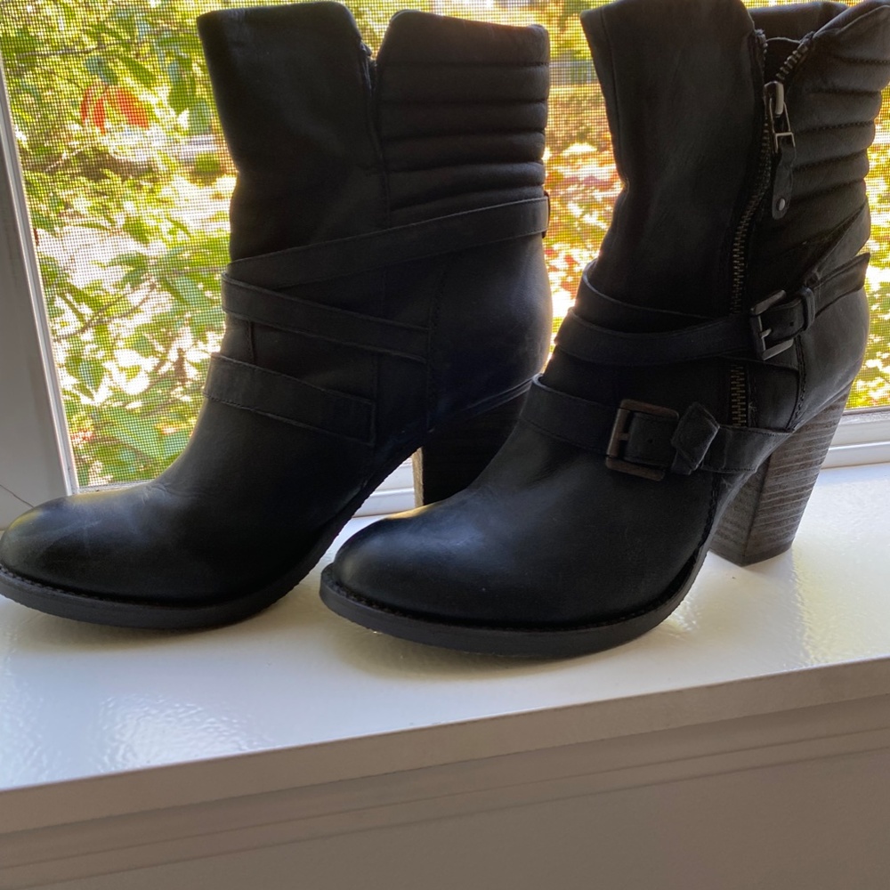 Steve Madden Raleigh Boots